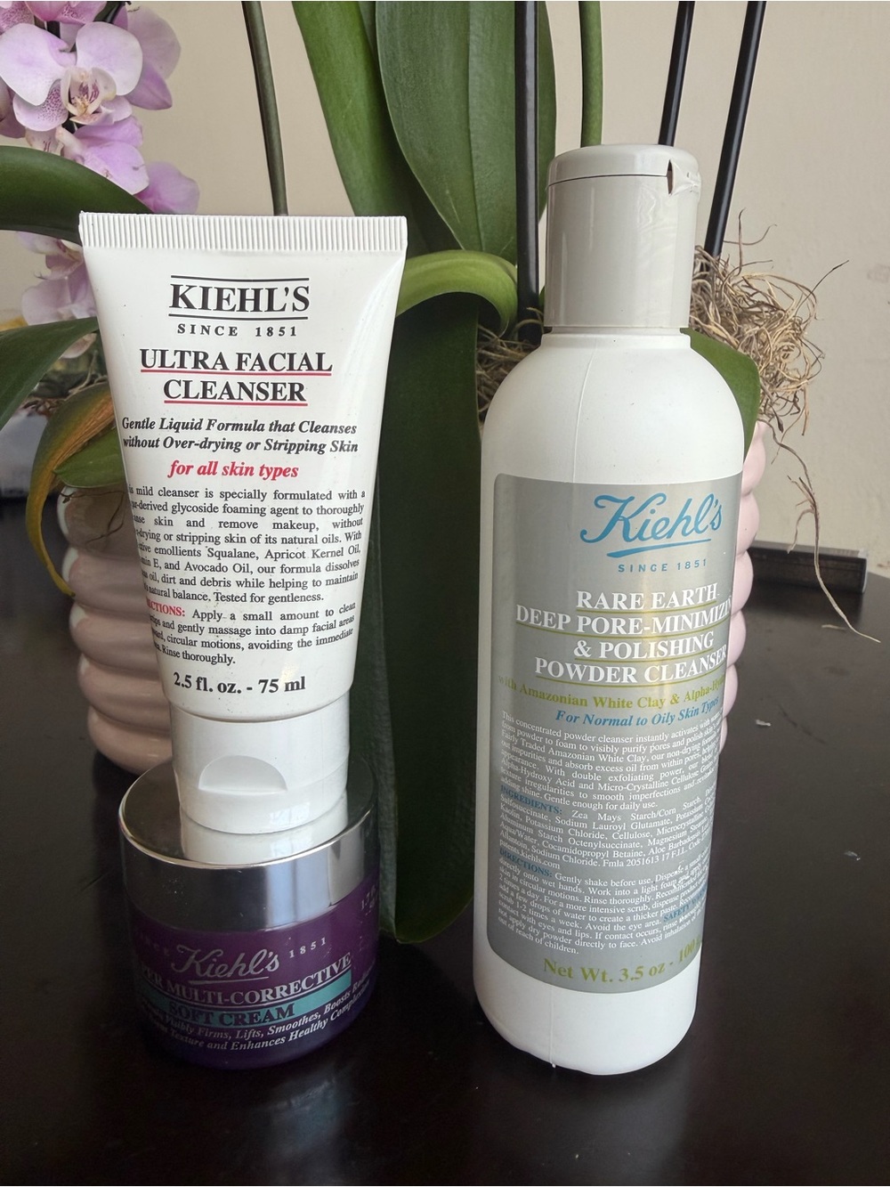 Kiehl's White Facial Cleanser & Rare Earth Powder Cleanser Duo